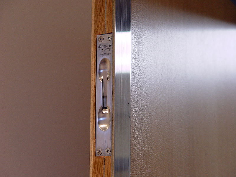 lead-lined-wood-doors-for-x-ray-radiation-protection